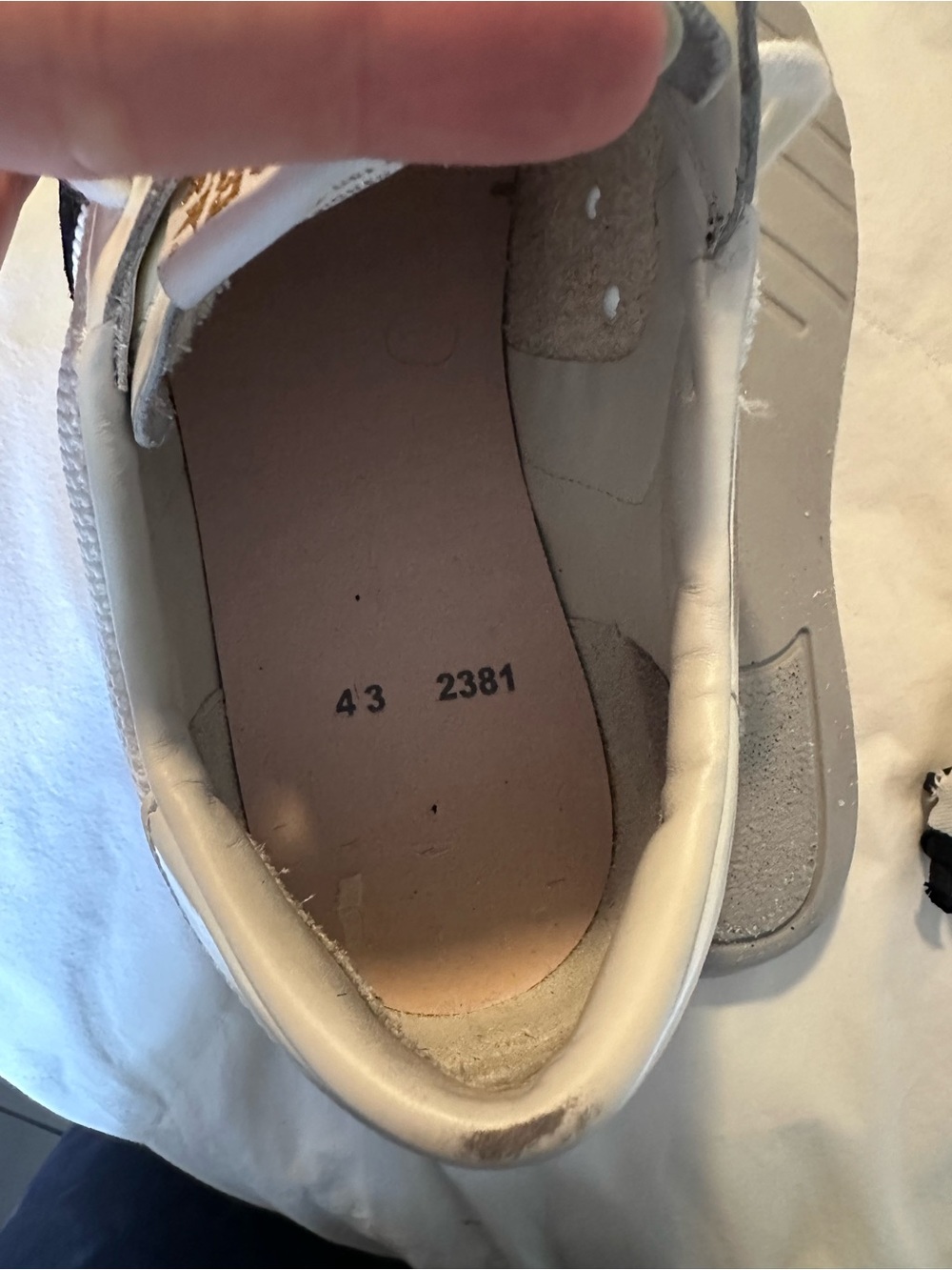 Golden Goose White Sneakers - Picture 8 of 8